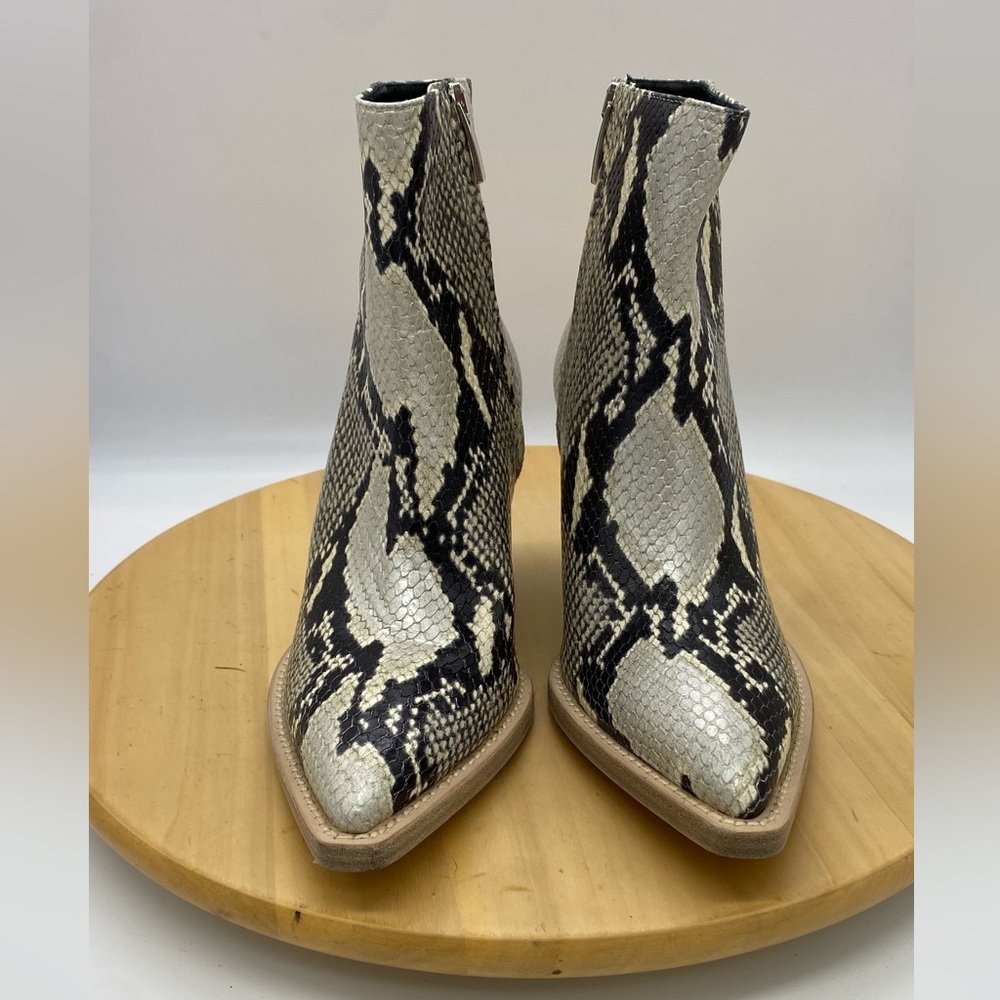 Iro leather booties (size 37/6.5)